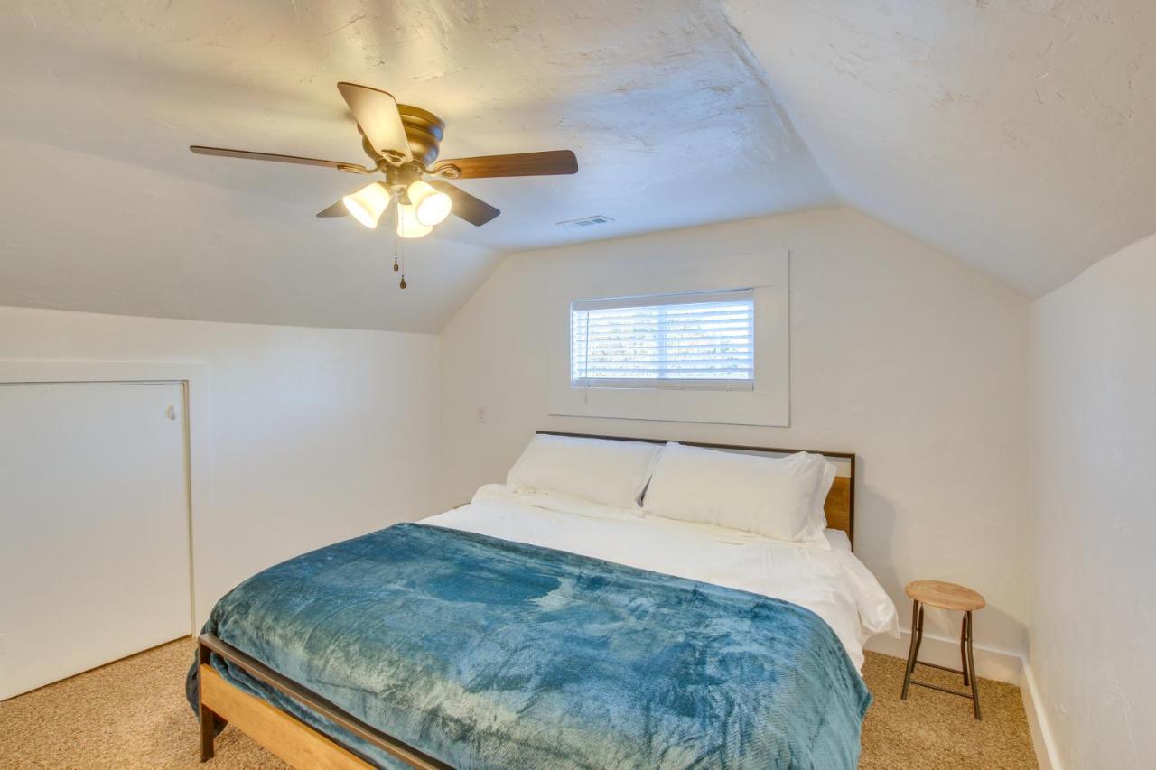 Convenient Logan Apartment - 1 Block To Town! Exterior photo